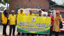Ketua DPD Golkar Provinsi Jambi Drs,H. Cek Endra Bersama Ketua DPD Golkar Kab. Bungo, Drs Mardianto Salurkan Bantuan Melalui Golkar Peduli Untuk Korban Musibah Kebakaran Di Dusun Buat Kec. Bathin III Ulu, Kab. Bungo